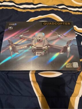 Foldable Quadcopter Drone with HD Camera - Black Tlx18